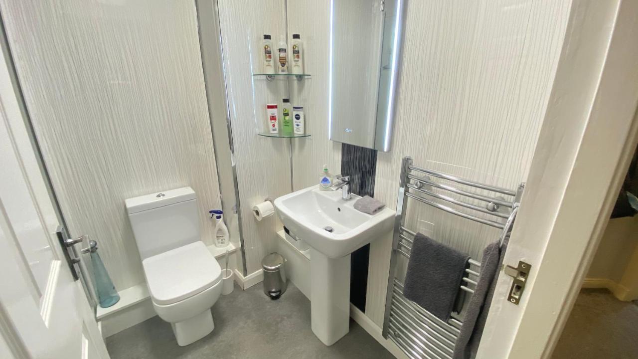 Paisley Central Apartment #3 المظهر الخارجي الصورة